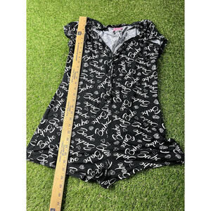 Love to Sleep Black and White Babe Print Romper - Size Large
